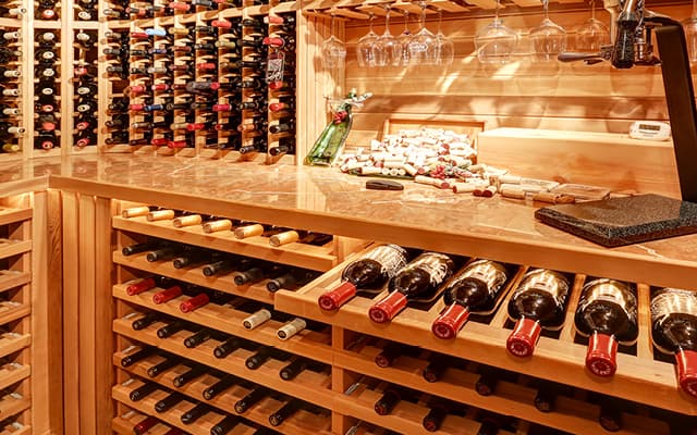 Cover Image for 5 Rules for Redeeming and Storing Wine at Home